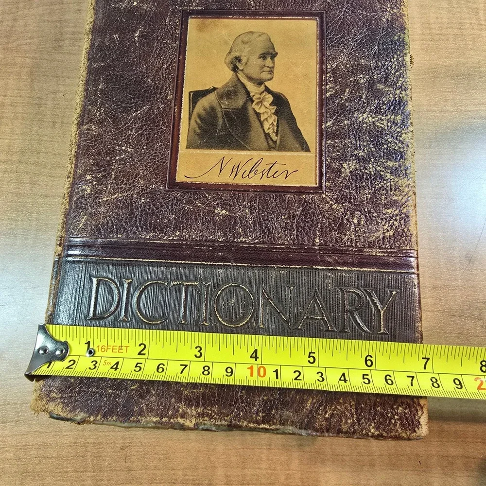 Webster's New‎ Collegiate Dictionary Copyright 1951 Soft, Leatherlike Cover